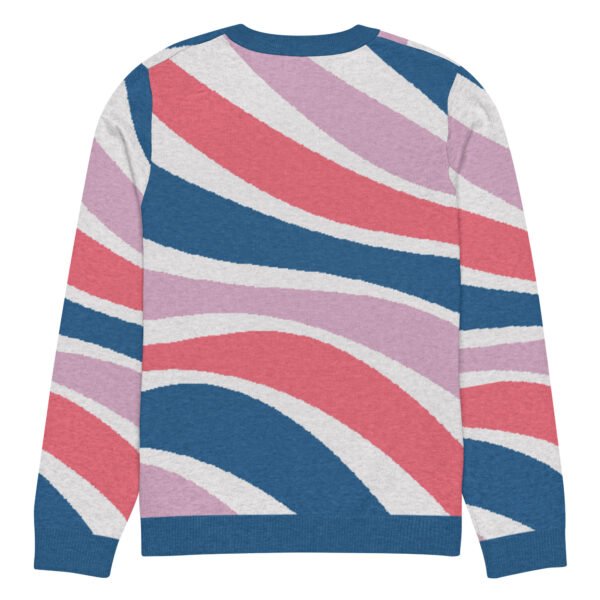 Chic Knitted Crew Neck Sweater With Vibrant Stripes