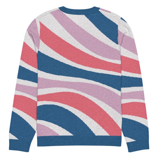 Chic Knitted Crew Neck Sweater With Vibrant Stripes