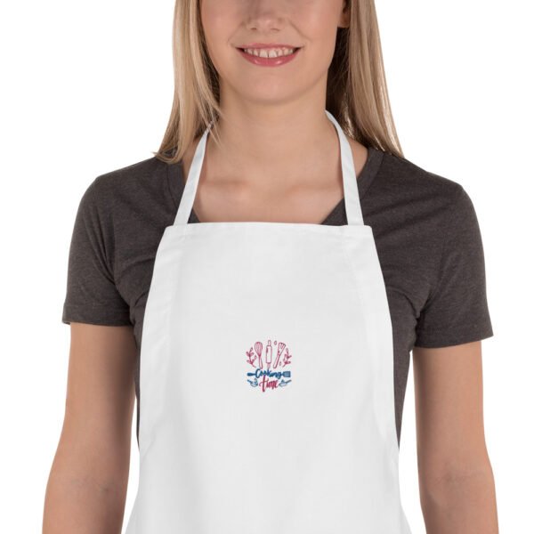 Stylish Embroidered Cooking Apron – Perfect For Chefs