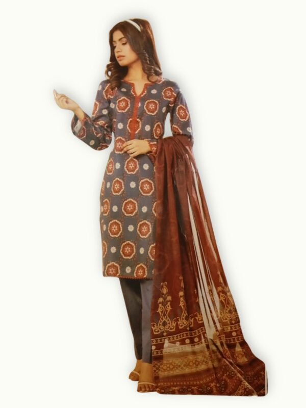 Lawn suit Pakistan featuring traditional embroidery, premium lawn fabric and a beautifully designed dupatta for summer styling